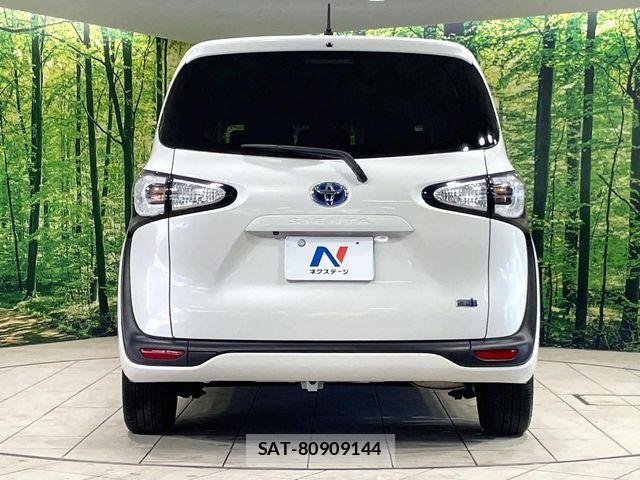 Toyota SIENTA 2016-06 7252331-14