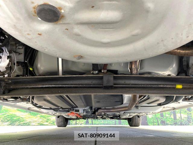 Toyota SIENTA 2016-06 7252331-18