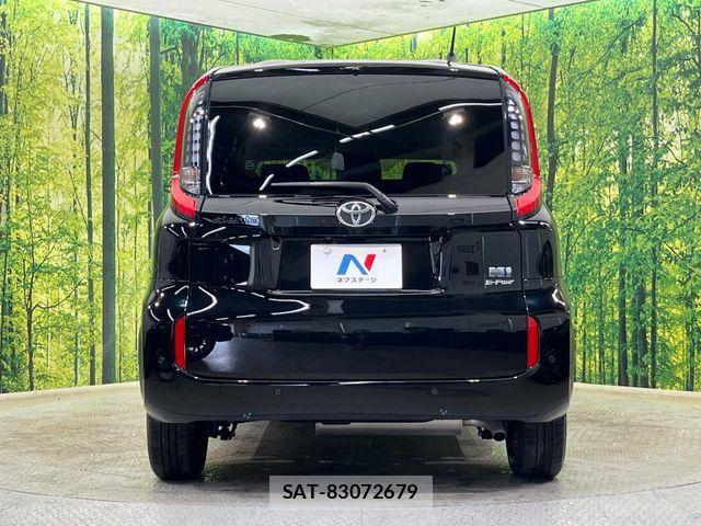 Toyota SIENTA 2023-12 7252320-14
