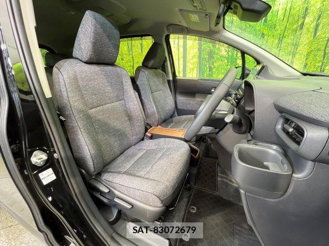 Toyota SIENTA 2023-12 7252320-8