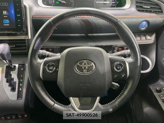 Toyota SIENTA 2021-12 7252328-12