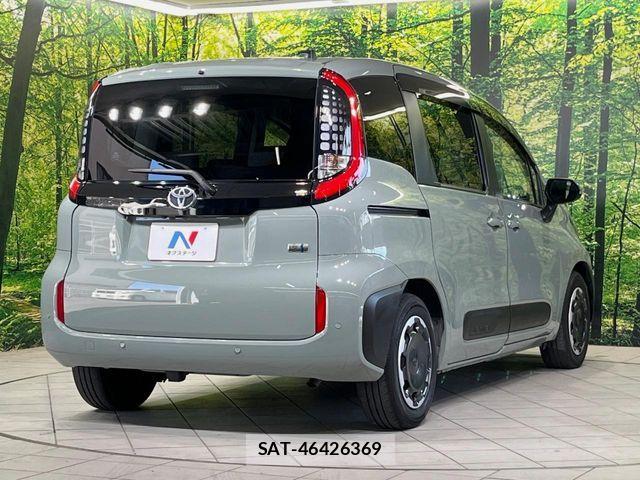 Toyota SIENTA 2023-11 7252326-16