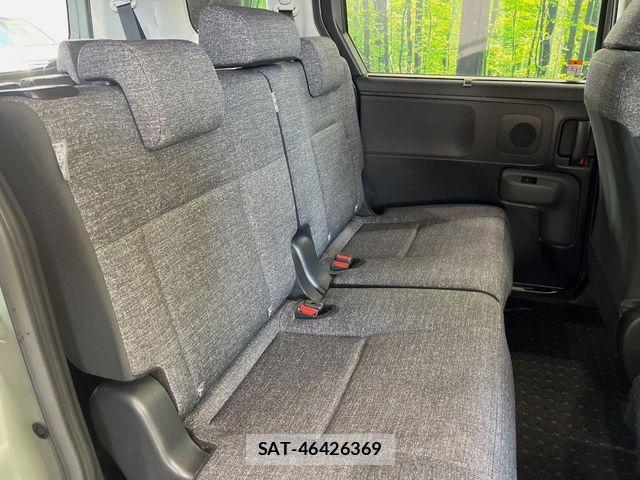Toyota SIENTA 2023-11 7252326-8