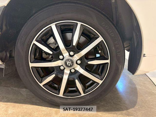 Toyota SIENTA 2016-01 7252311-9