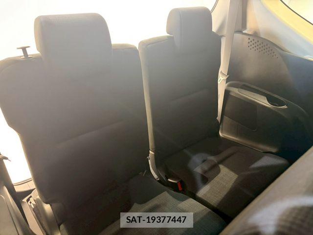 Toyota SIENTA 2016-01 7252311-13