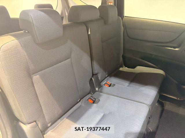 Toyota SIENTA 2016-01 7252311-14