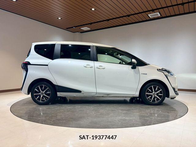 Toyota SIENTA 2016-01 7252311-5
