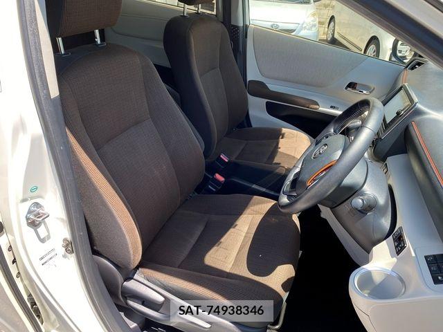 Toyota SIENTA 2016-07 7252342-13