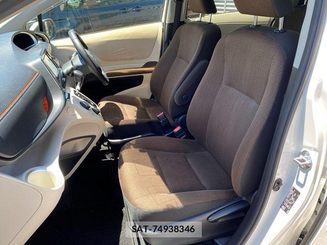 Toyota SIENTA 2016-07 7252342-14