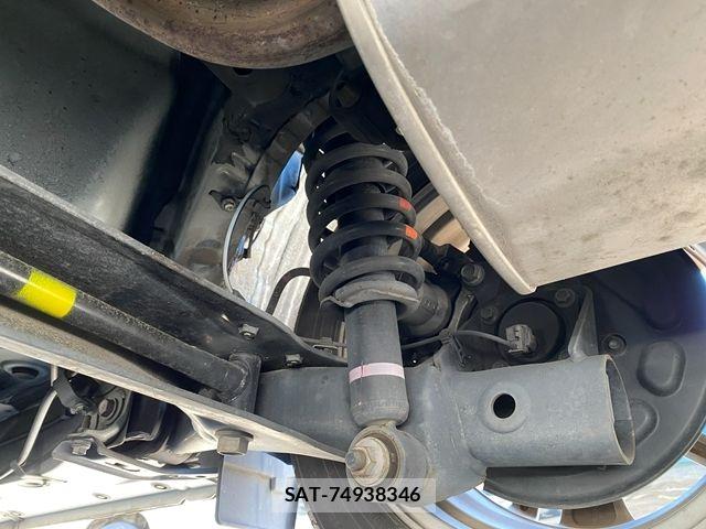 Toyota SIENTA 2016-07 7252342-26