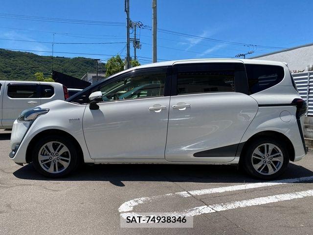 Toyota SIENTA 2016-07 7252342-4