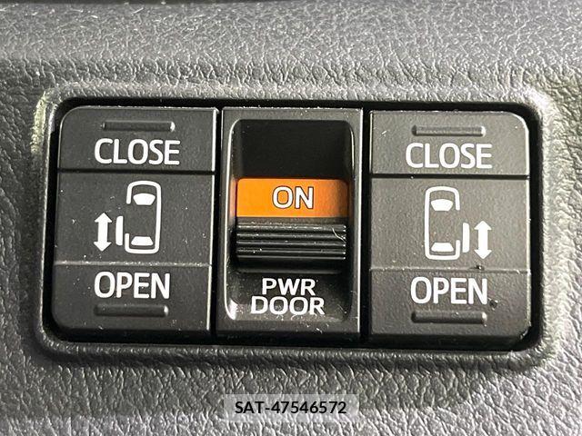 Toyota SIENTA 2016-01 7252335-5