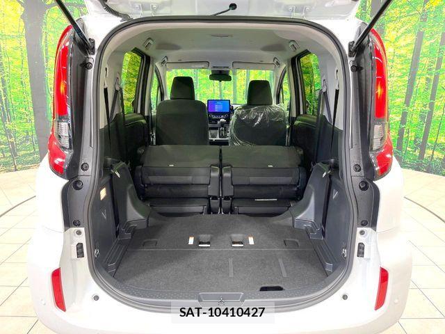 Toyota SIENTA 2026-04 7252317-11