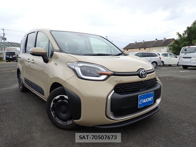 Toyota SIENTA 2023-08 7252310-0