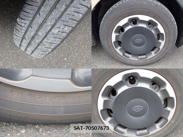 Toyota SIENTA 2023-08 7252310-26