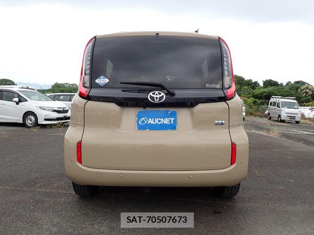 Toyota SIENTA 2023-08 7252310-5