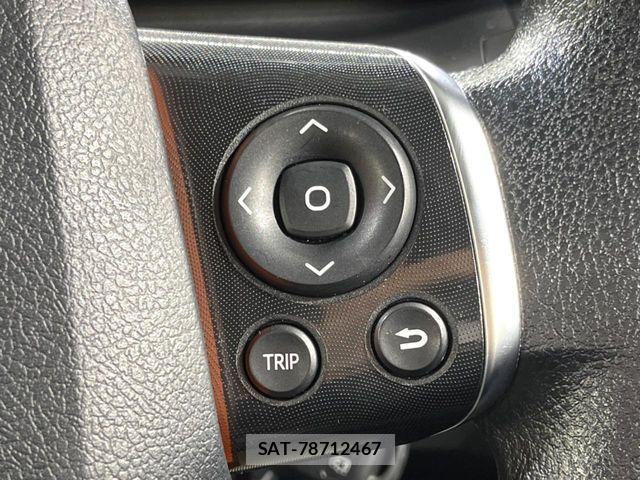 Toyota SIENTA 2017-06 7272947-10