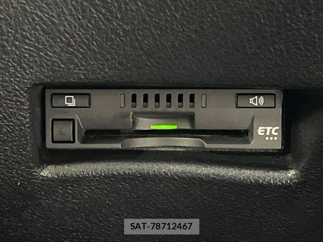 Toyota SIENTA 2017-06 7272947-5
