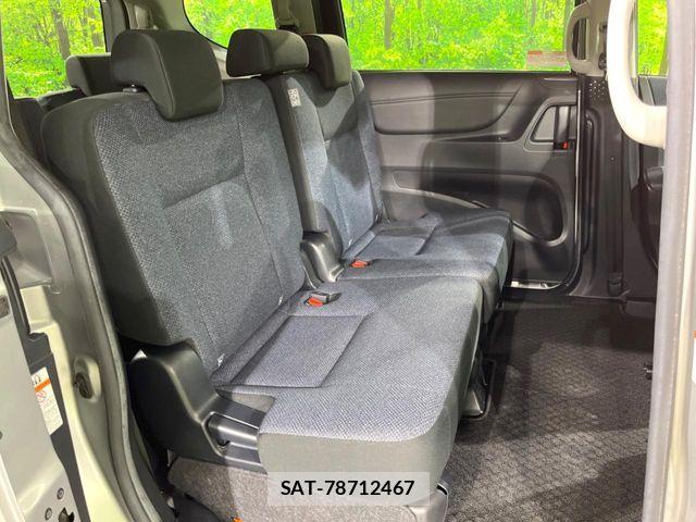 Toyota SIENTA 2017-06 7272947-8