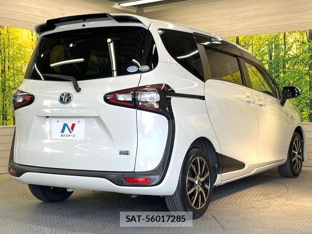 Toyota SIENTA 2017-02 7272945-16