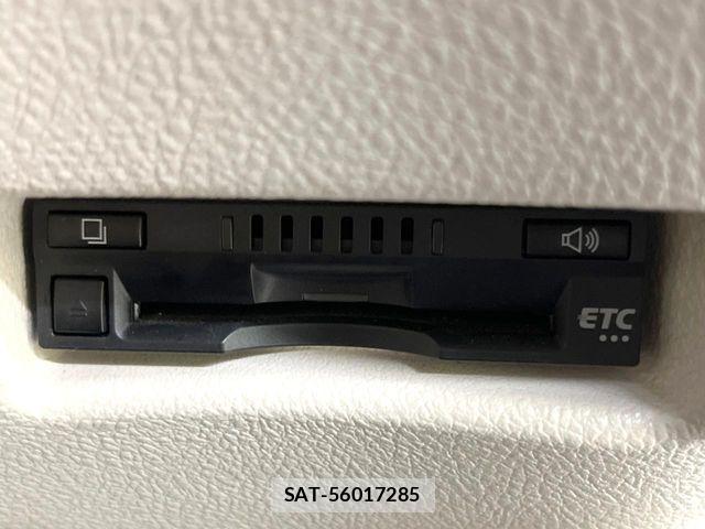 Toyota SIENTA 2017-02 7272945-6