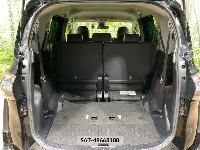 Toyota SIENTA 2018-01 7272792-10