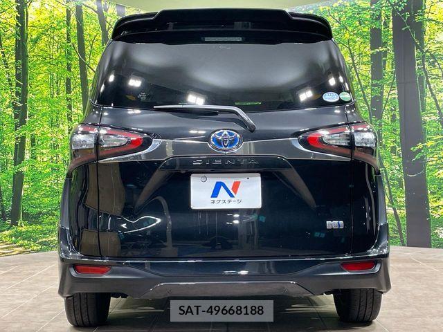Toyota SIENTA 2018-01 7272792-15