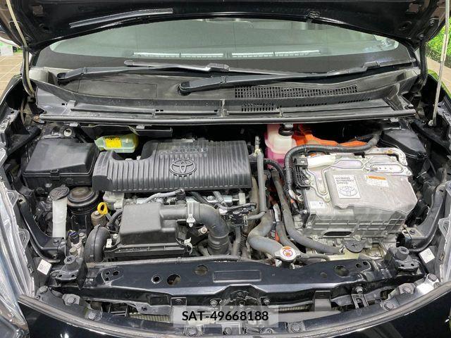Toyota SIENTA 2018-01 7272792-17