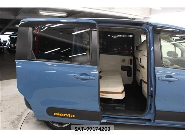 Toyota SIENTA 2022-10 7272940-29