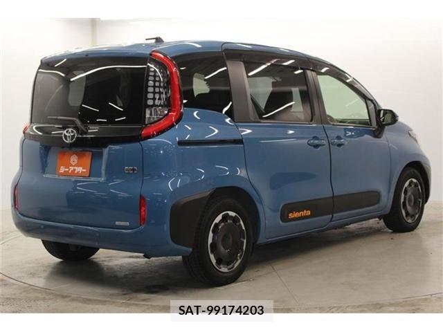 Toyota SIENTA 2022-10 7272940-4