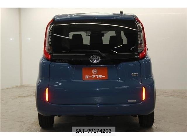 Toyota SIENTA 2022-10 7272940-5