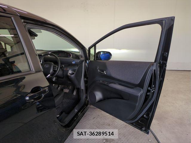 Toyota SIENTA 2021-09 7272943-29