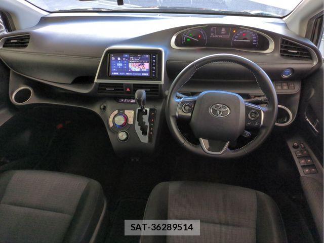 Toyota SIENTA 2021-09 7272943-7