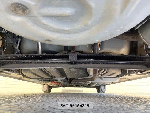 Toyota SIENTA 2016-02 7272944-18