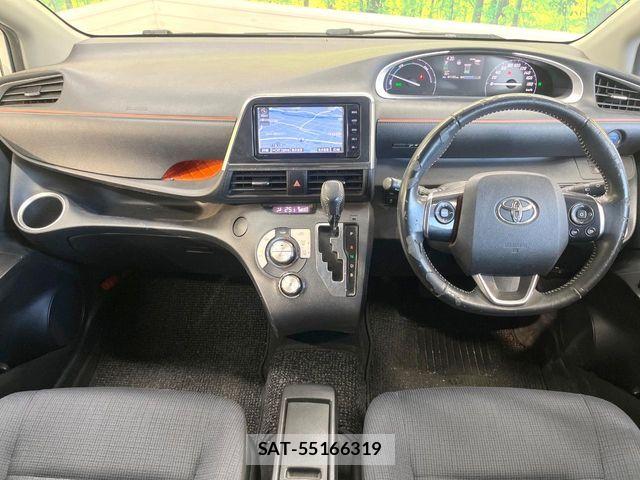 Toyota SIENTA 2016-02 7272944-1