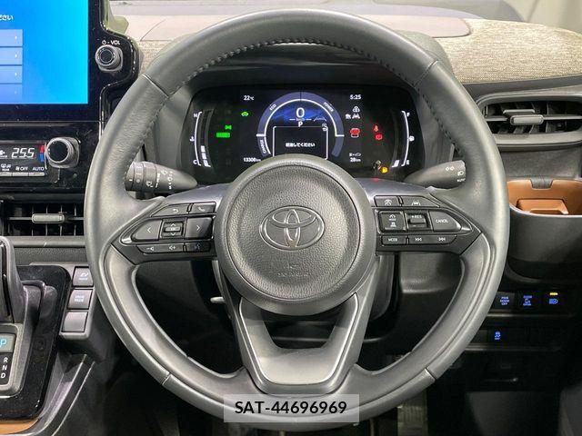 Toyota SIENTA 2023-10 7272937-10
