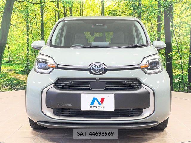 Toyota SIENTA 2023-10 7272937-13