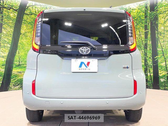 Toyota SIENTA 2023-10 7272937-14