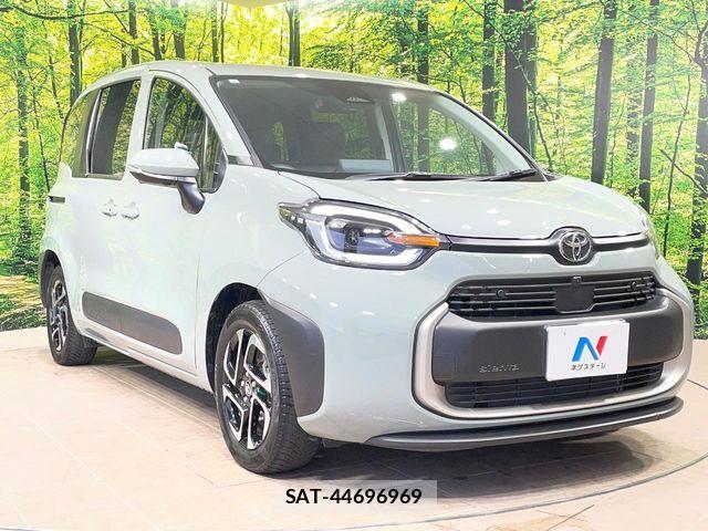 Toyota SIENTA 2023-10 7272937-15