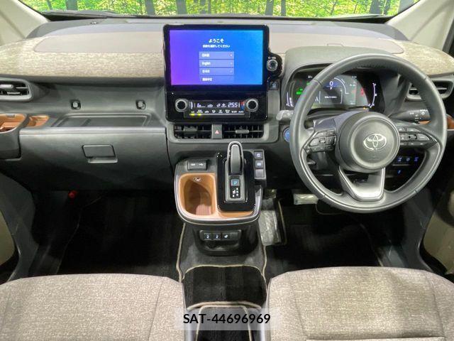 Toyota SIENTA 2023-10 7272937-1