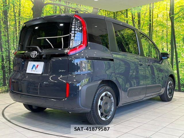 Toyota SIENTA 2024-11 7272566-16