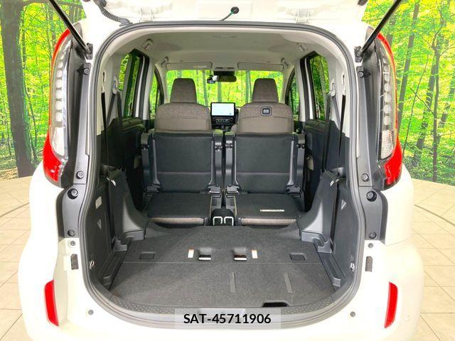 Toyota SIENTA 2023-04 7272939-10