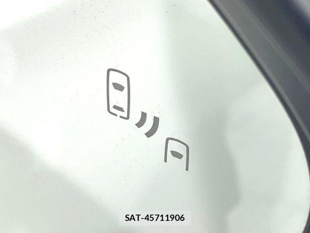 Toyota SIENTA 2023-04 7272939-5
