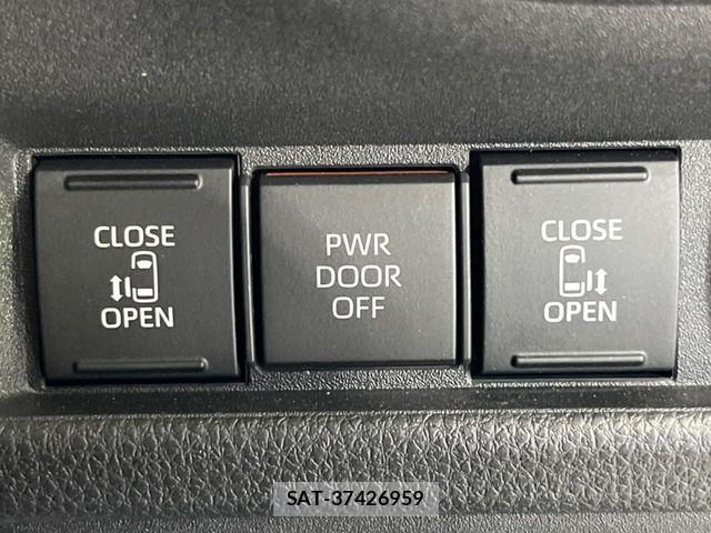 Toyota SIENTA 2023-05 7272938-4