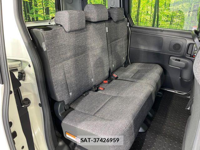 Toyota SIENTA 2023-05 7272938-8