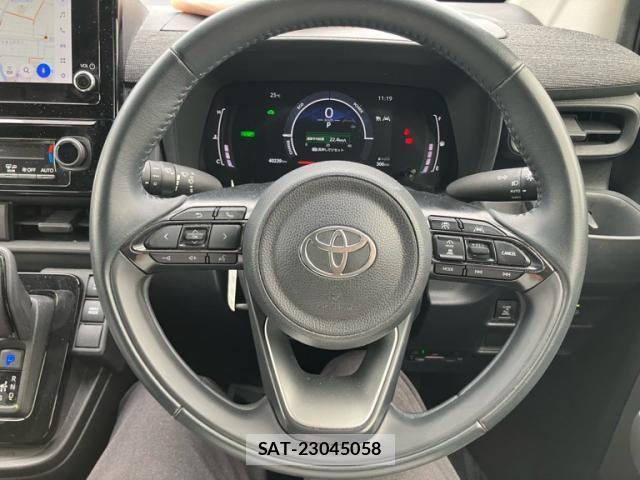 Toyota SIENTA 2023-08 7272941-12