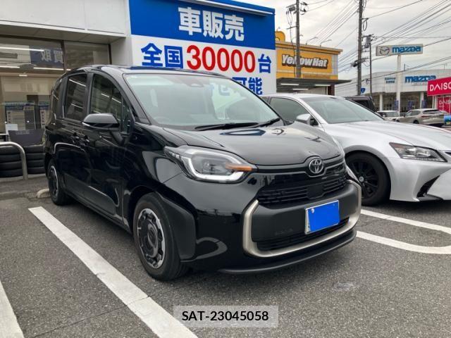 Toyota SIENTA 2023-08 7272941-1