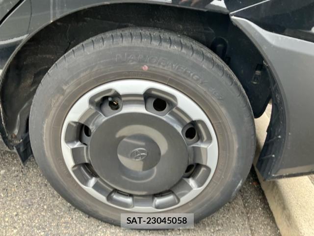 Toyota SIENTA 2023-08 7272941-7