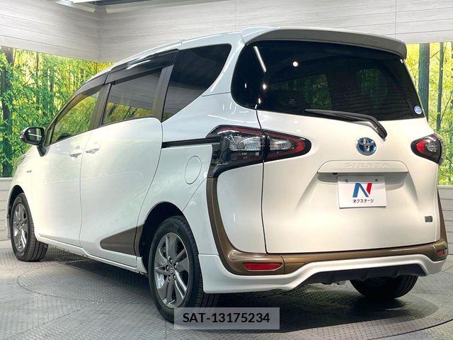 Toyota SIENTA 2015-10 7272946-17
