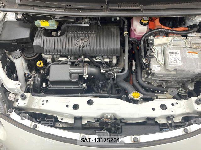 Toyota SIENTA 2015-10 7272946-18